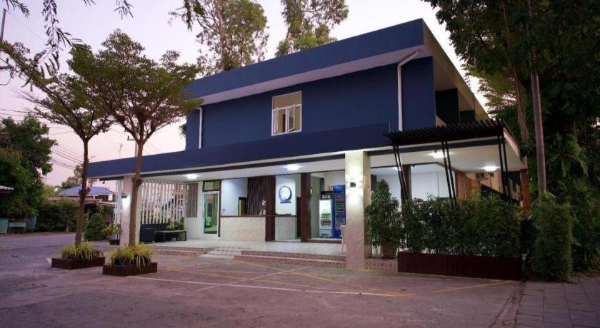 Deejai Hotel Si Racha Luaran gambar