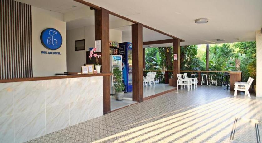 Deejai Hotel Si Racha Luaran gambar